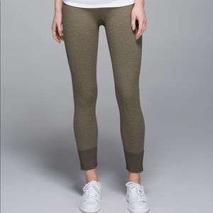 Lululemon Ebb to Street Pant - Great condition